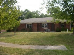 1006 Carson Ct, Lebanon, OH 45036