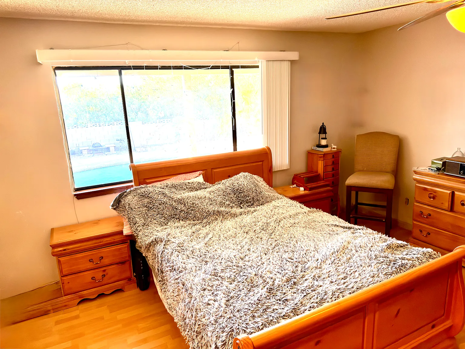 5 bed, 2871 sqft, $950 — Photo 3
