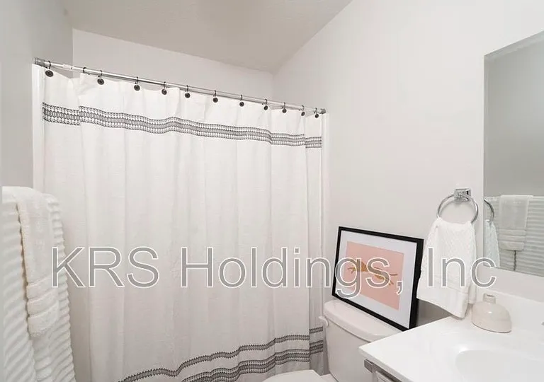 3007 Locust Grove Ct — Photo 6
