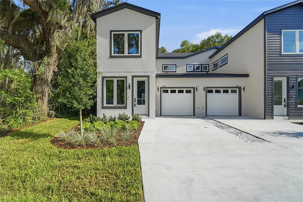3 bed, 2.5 bath, 1576 sqft, $3,000 — Photo 2