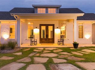 1629 Rockview Dr, Granbury, TX 76049