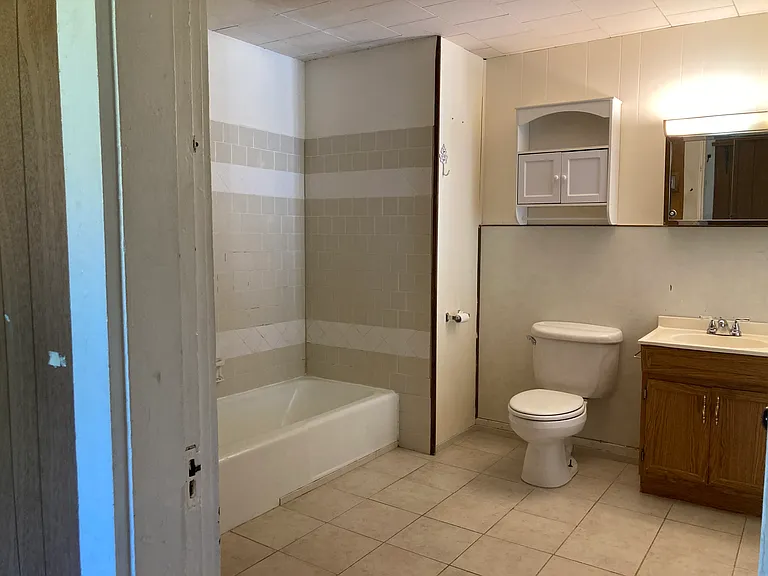 75 Dean Ave — Photo 9