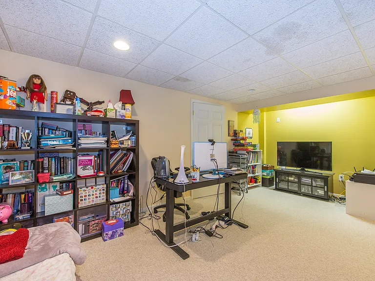 30 Emily Pl — Photo 23