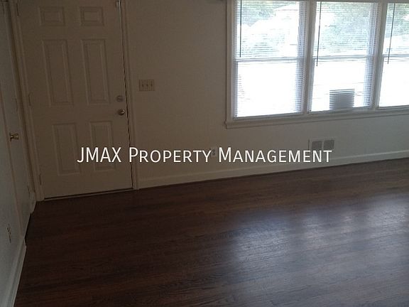 2nd image of 3202 Fleetwood Ave