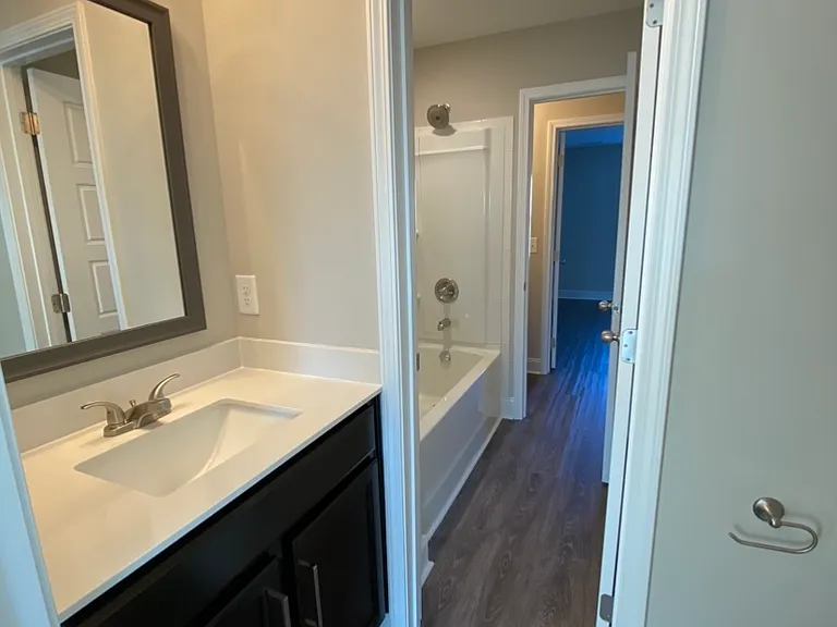 1039 Glenkirk Dr — Photo 9