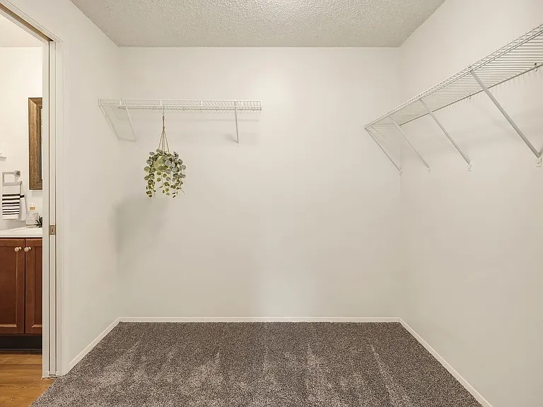 830 Sunrise Pl SW #E — Photo 18