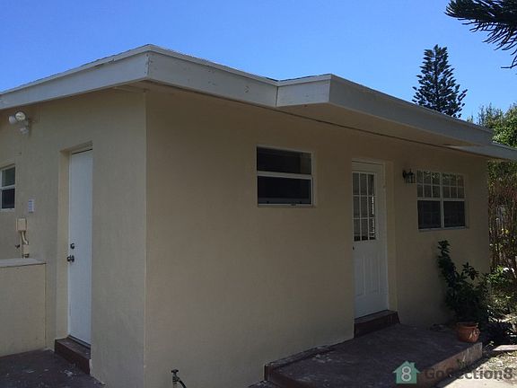 2nd image of 3178 E Palm Dr