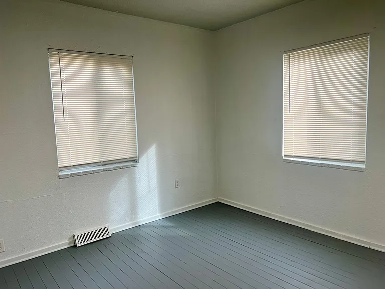 4 beds 1 bath Home Available Now in Westwood! — Photo 6