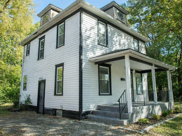 413 Oneida St, Waterloo, IA 50703