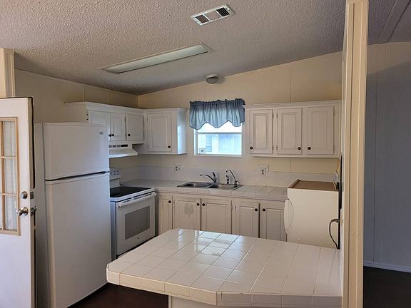 3rd image of 8271 Palm Harbor Way