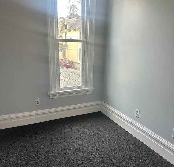 15-17 Westlake Ave #17 — Photo 16