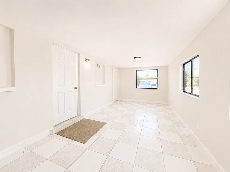 3425 South St — Photo 10