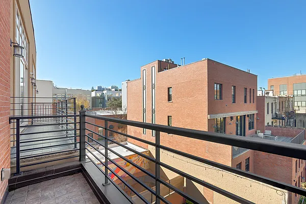 Rented by Corcoran | media 23