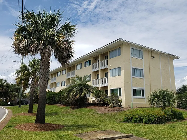 485 Gulf Shore Dr #104 — Photo 3
