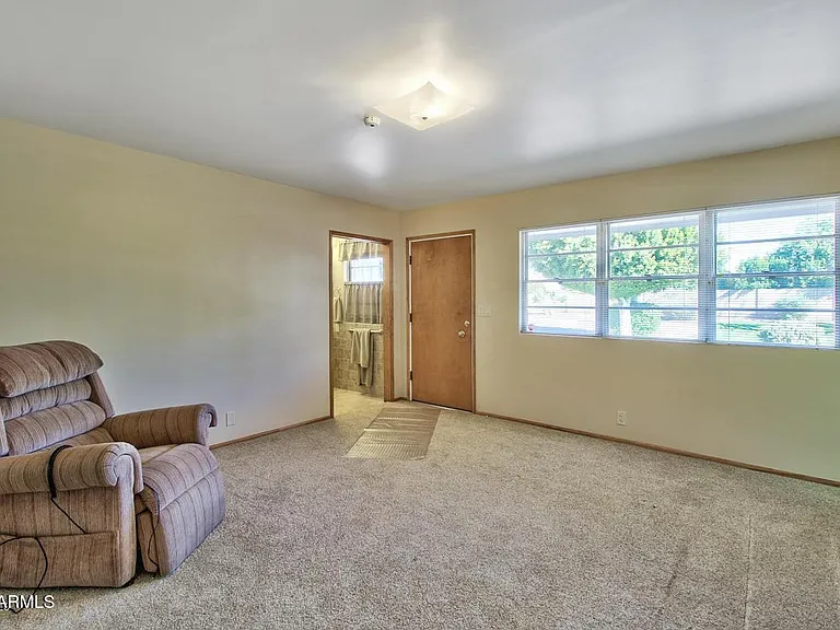 375 S Buena Vista Ave — Photo 8