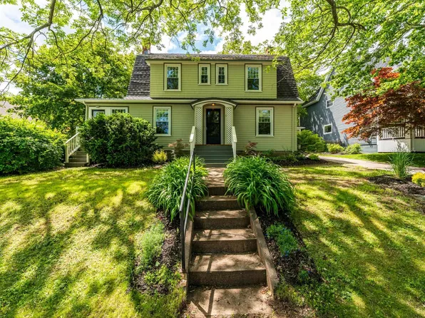5 Warwick St, Digby, NS B0V 1A0