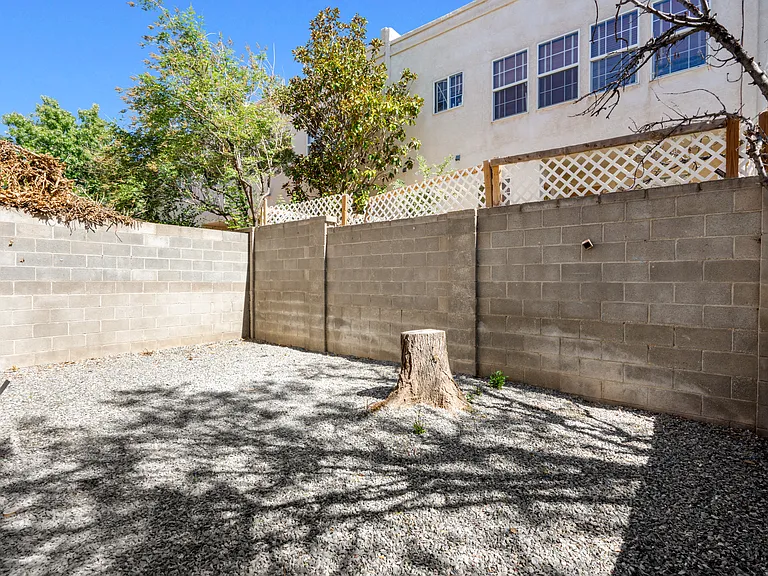 4916 Sereno Dr NE — Photo 34