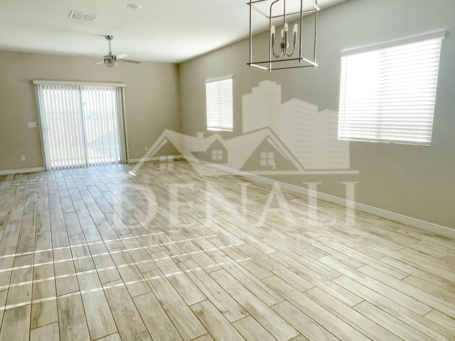 4 bed, 2.0 bath, 1596 sqft, $2,895 — Photo 2
