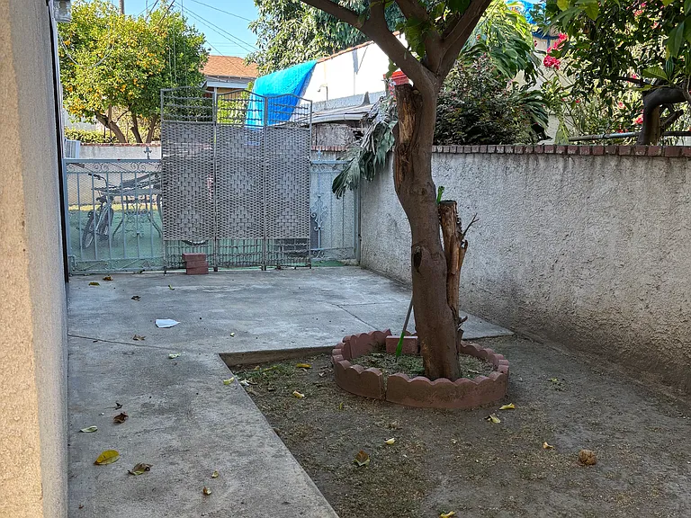7000 Mountain View Ave #A — Photo 12