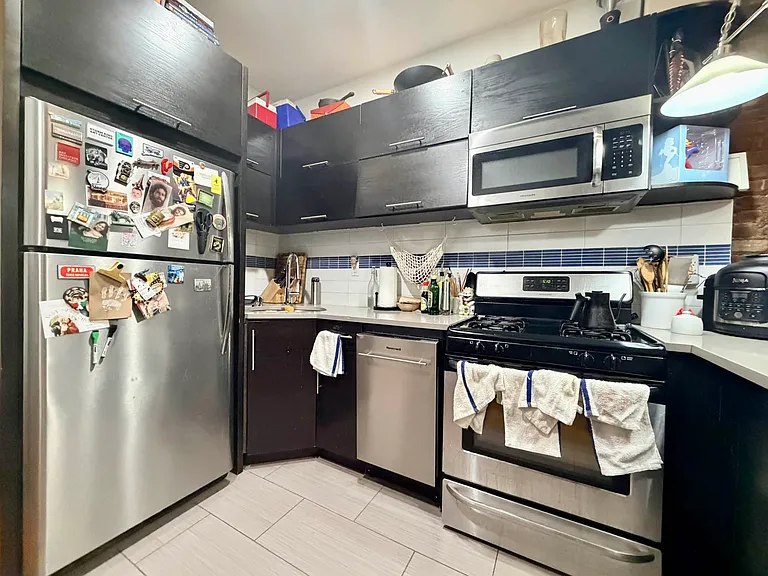 317 Putnam Ave #2R — Photo 4