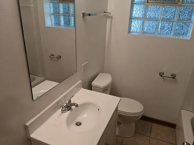 436 Russell Rd — Photo 7