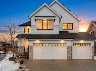 25 Jacobs Clos, Saint Albert, AB T8N 7S4