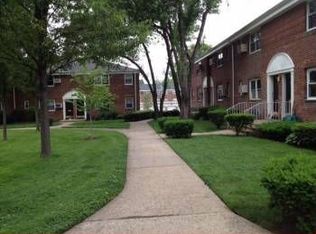 22439 Kingsbury Ave, Bayside, NY 11364