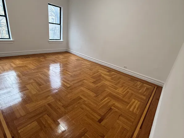 (undisclosed Address), Bronx, NY 10468