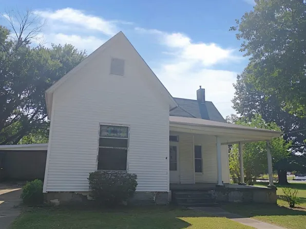 326 N Hollis Ave, Sharon, TN 38255