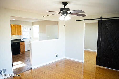 3rd image of 5312 Juanita Ln