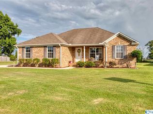 60 Cypress Dr, Decatur, AL 35603