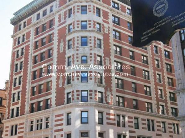 62 Boylston St APT 701