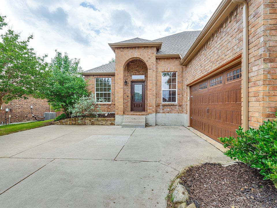 1st image of 1924 Bradford Pear Dr