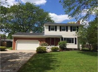 4564 Woodridge Dr, Austintown, OH