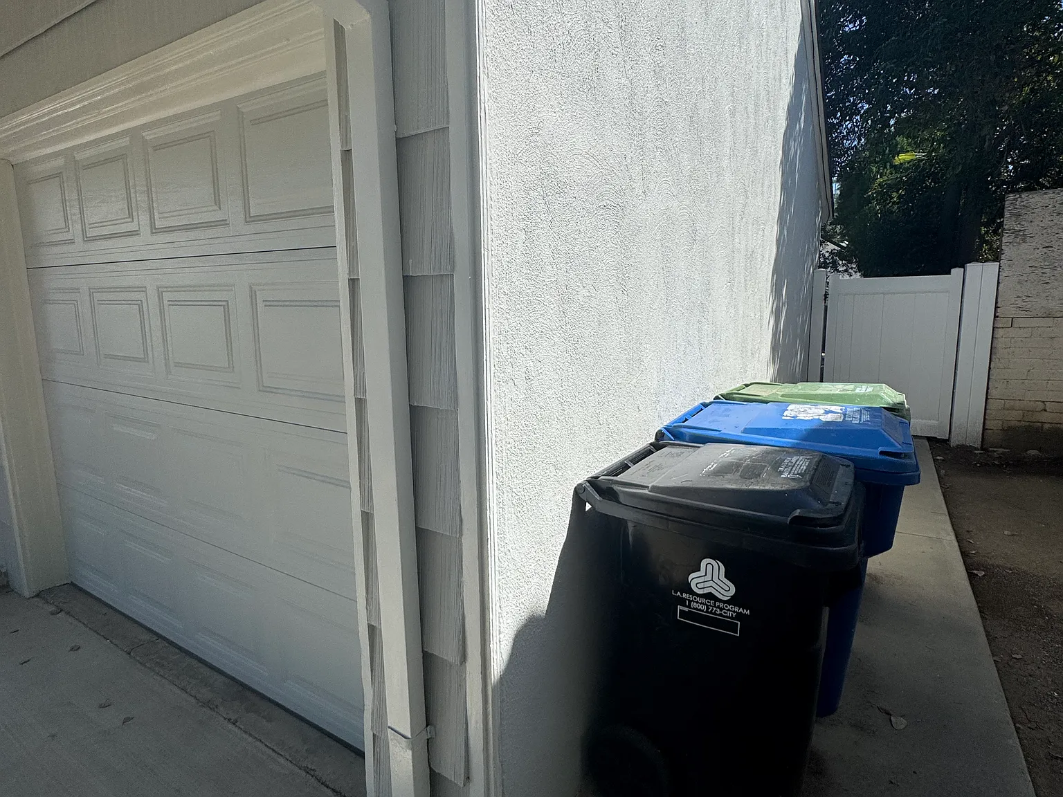 Valley Vista Blvd, Tarzana — Photo 3