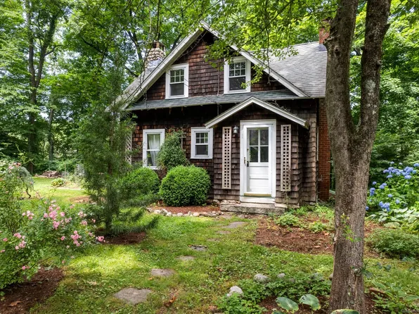 312 Lake Drive, Guilford, CT 06437