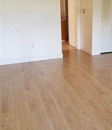 4th image of 2260 Christine Dr