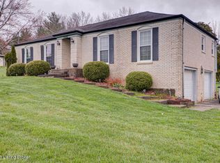 3906 Briar Ridge Rd, La Grange, KY 40031