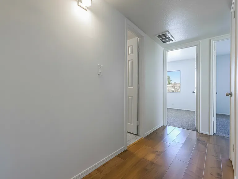 1219 E Townley Ave — Photo 10
