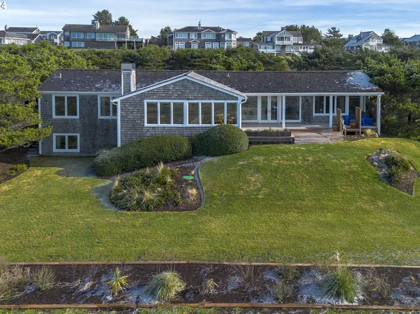 5190 N Fairway Dr, Gearhart, OR 97138