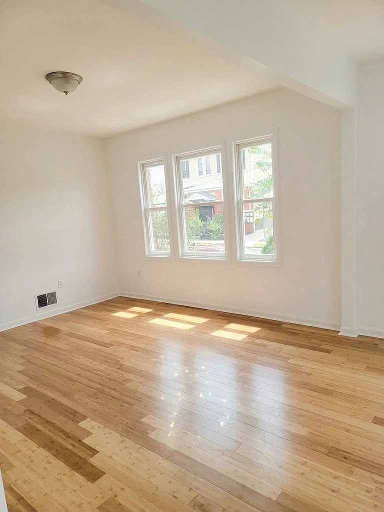 2 bed, 1012 sqft, $1,775 — Photo 4