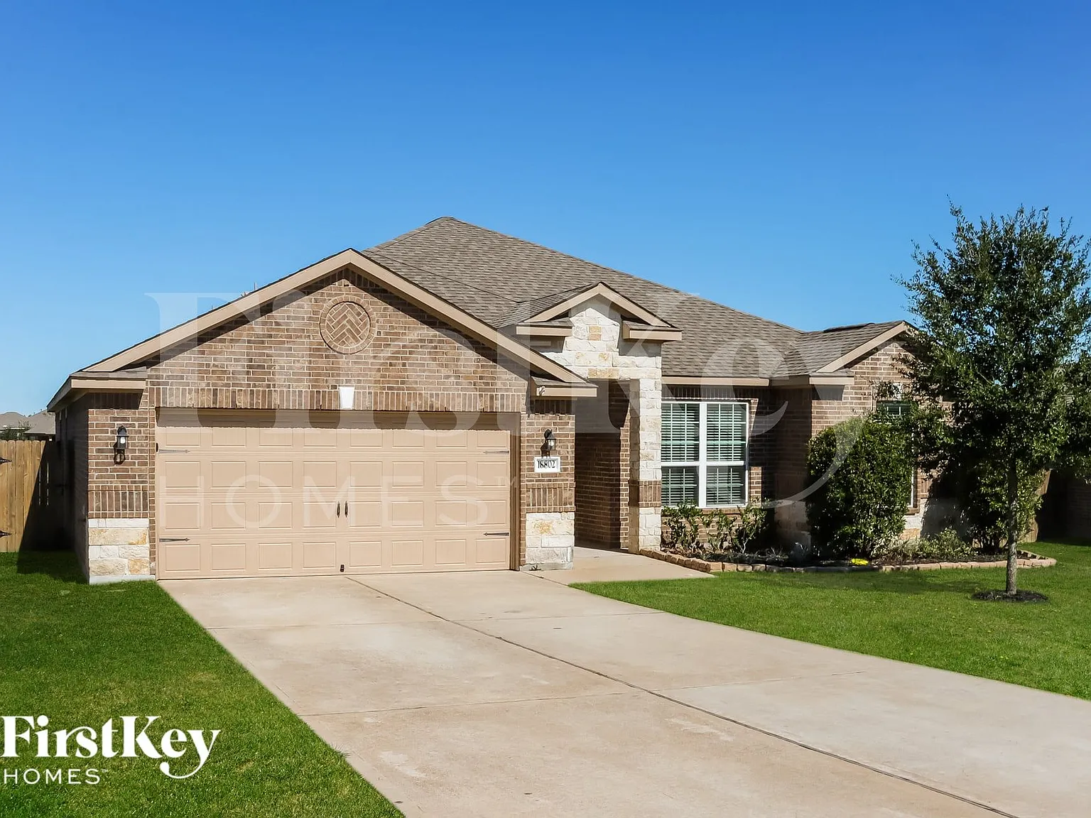 4 bed, 2.0 bath, 2158 sqft, $2,860 — Photo 2