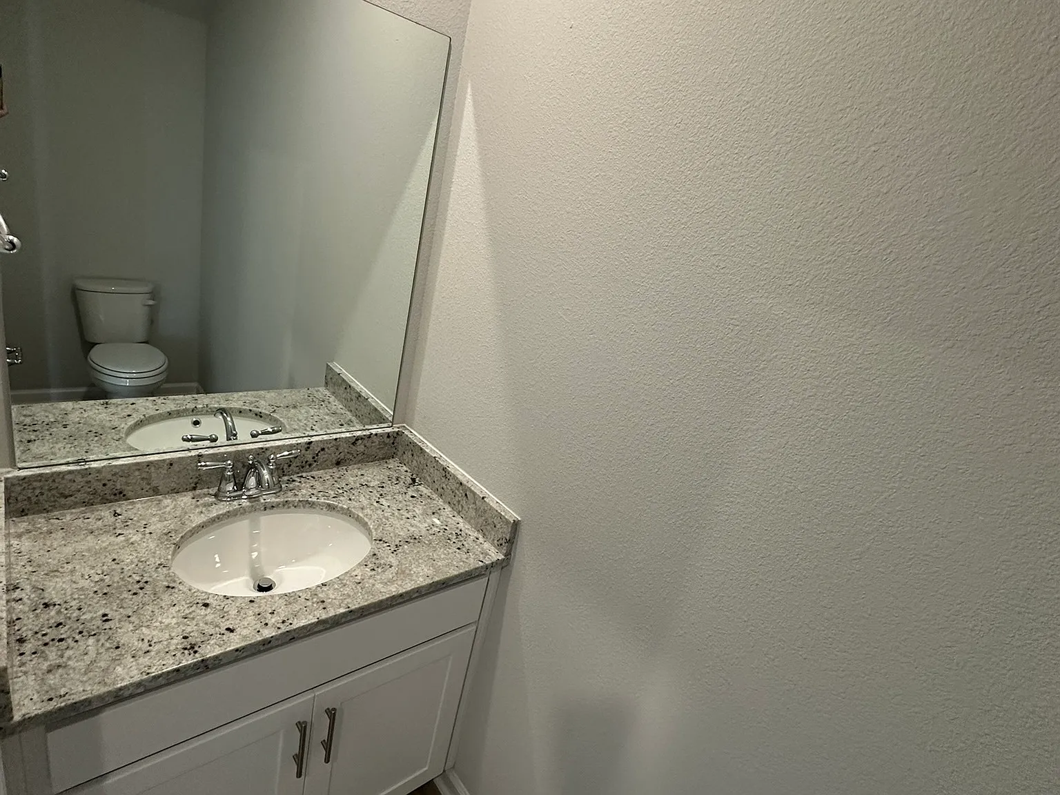 3 bed, 2.5 bath, 1437 sqft, $2,250 — Photo 4