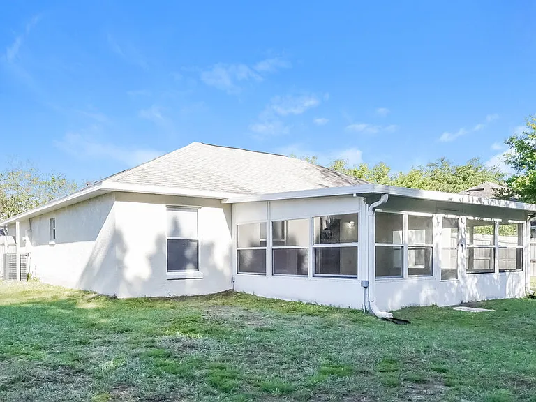 4245 Sasha Trl — Photo 16