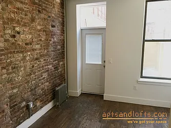Rented by aptsandlofts.com