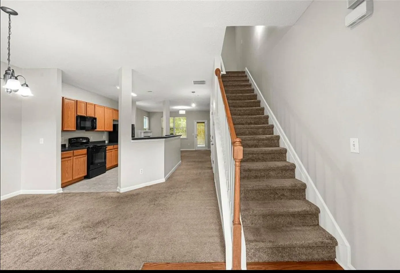 1618 Bayrose Cir — Photo 2