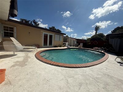 7590 W 14th Ave, Hialeah, FL, 33014