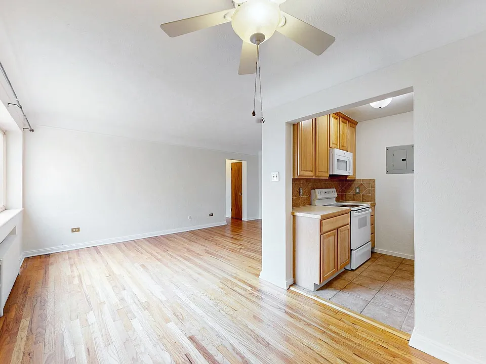 733 E 2nd Ave #304