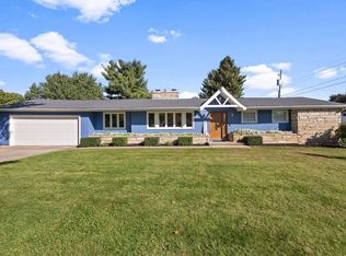 11825 Penn Rd, Mishawaka, IN 46545