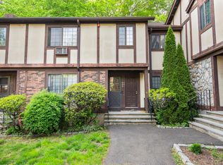 442 Swanson Cres #442, Milford, CT 06461